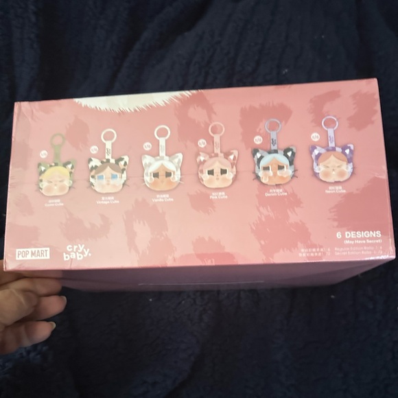 Cry Baby Wild But Cutie whole box sealed
Authentic - Picture 4 of 6